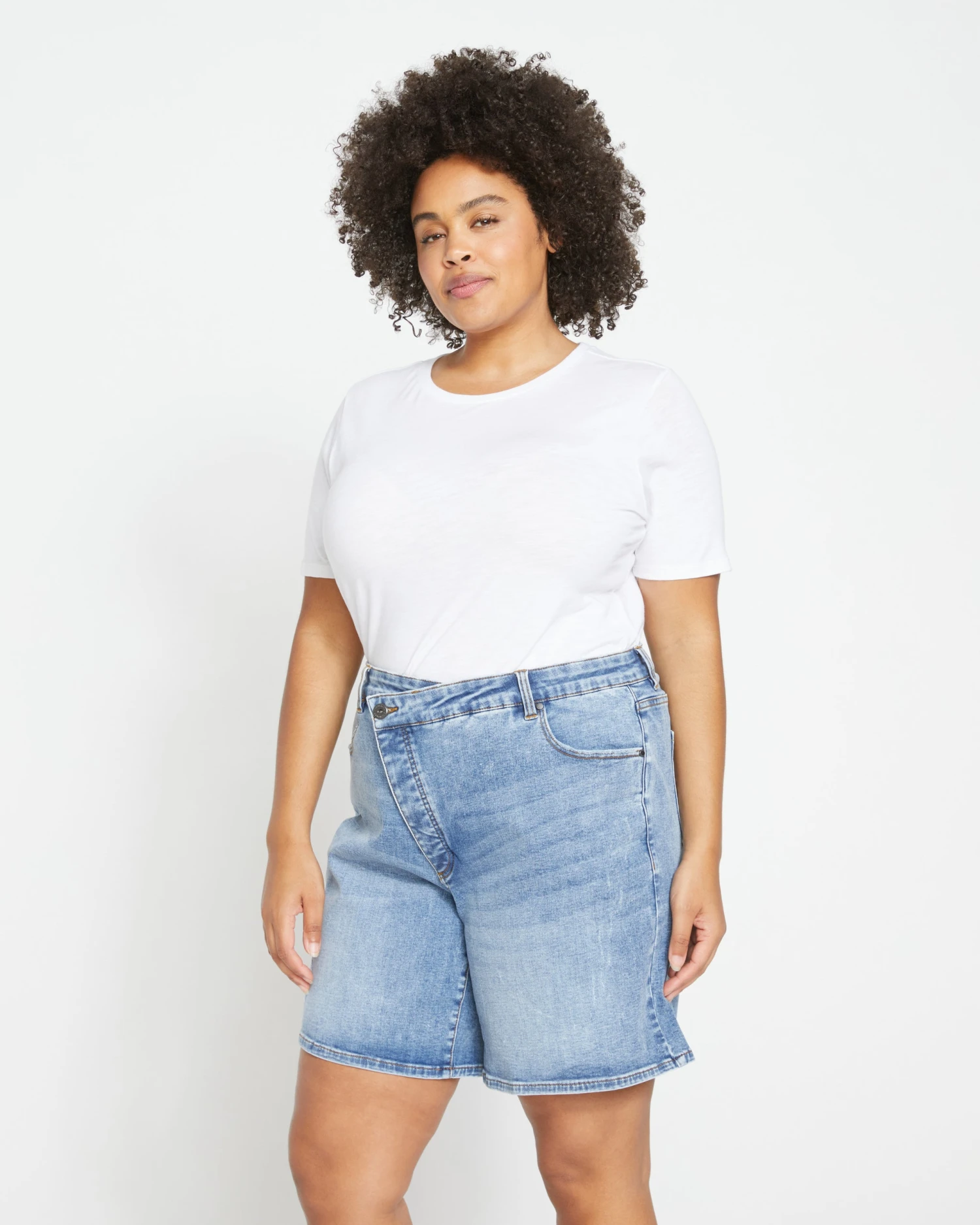 Katie High Rise Crossover Denim Shorts - Distressed Vintage Indigo Wash - Image 3