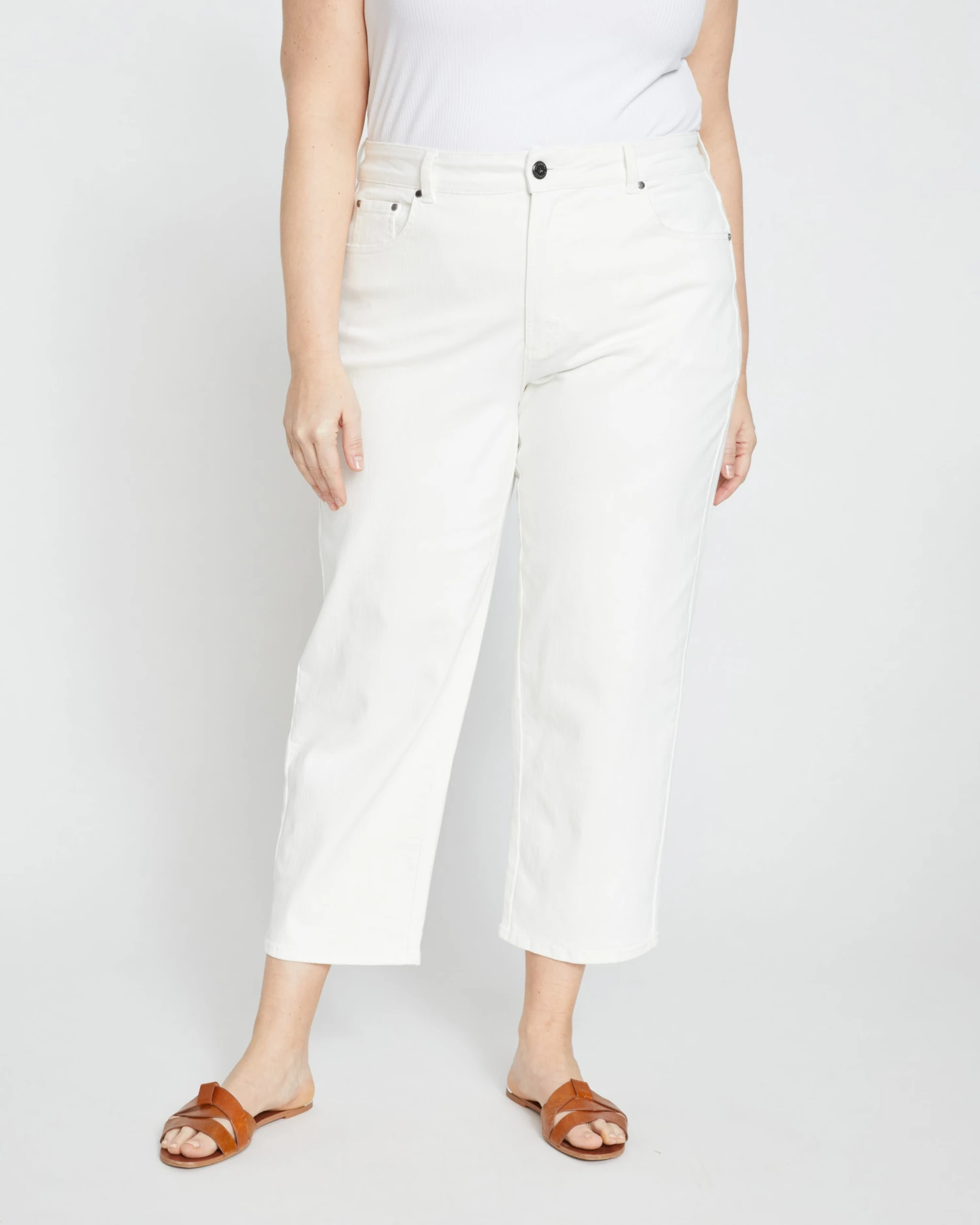 Etta High Rise Straight Leg Jeans 28 Inch - White 3 Etta High Rise Straight Leg Jeans 28 Inch - White - Image 3