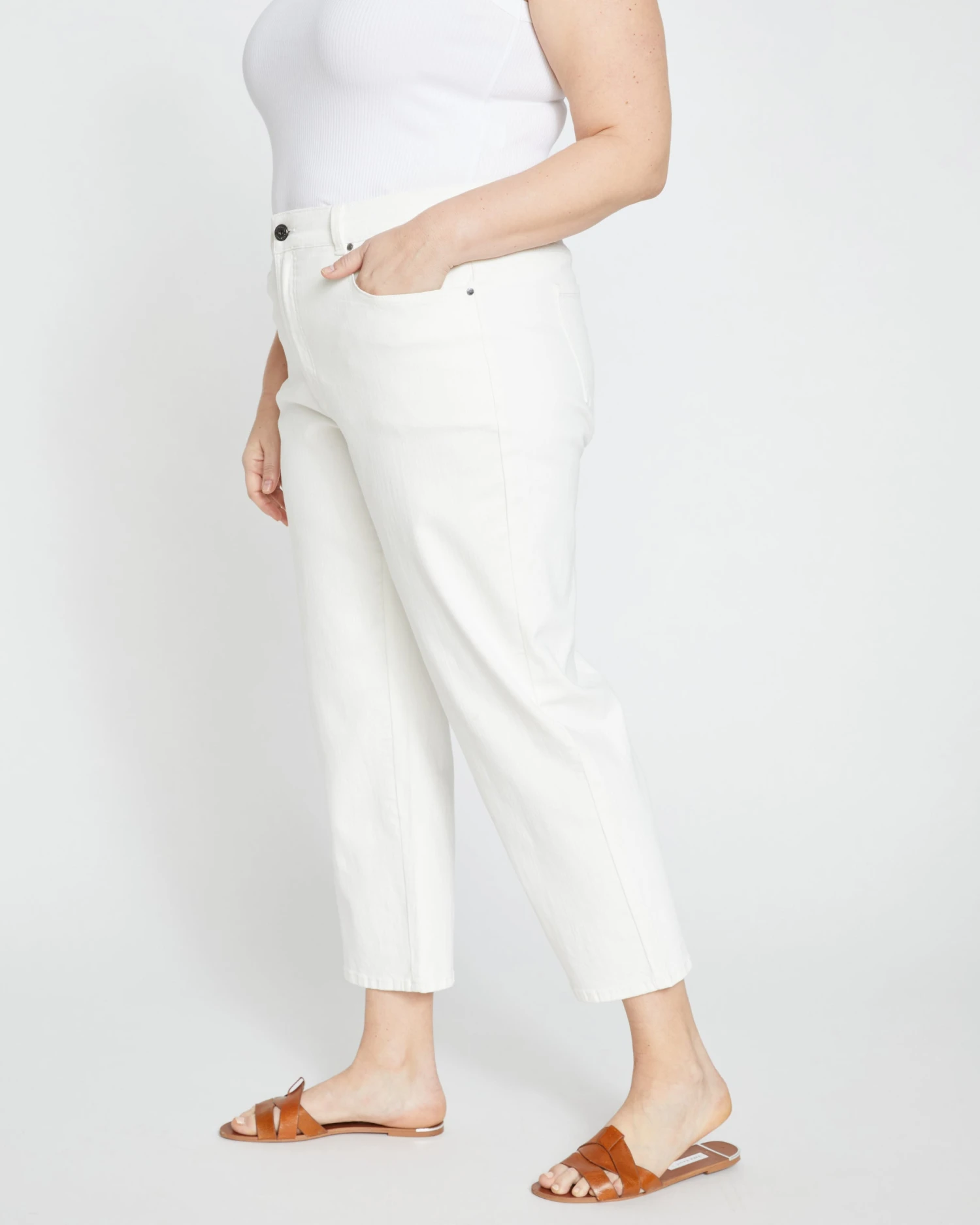 Etta High Rise Straight Leg Jeans 28 Inch - White 4 Etta High Rise Straight Leg Jeans 28 Inch - White - Image 4