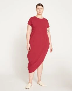 Iconic Geneva Dress - Berry