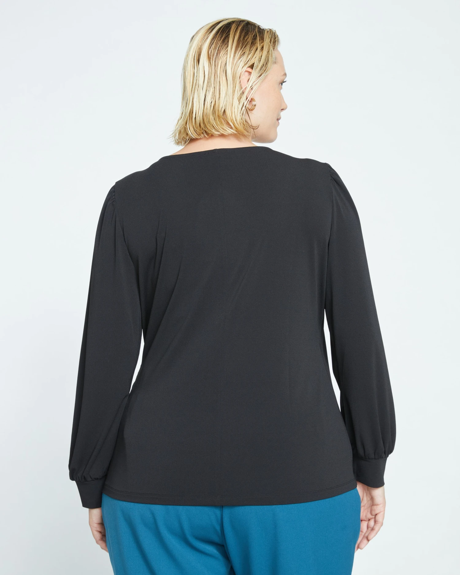 Crepe Jersey Gathered V-Neck Blouse - Black 4 Crepe Jersey Gathered V-Neck Blouse - Black - Image 4