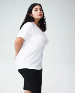 Petite V Rex - White -ChicLuxe Store Petite VRex White 1031 013 2048x