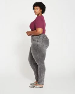 Seine High Rise Skinny Jeans 32 Inch - Distressed Black -ChicLuxe Store SeineHighRiseSkinnyJeans32Inch Distressed Black US20093L 009 003 006 2048x