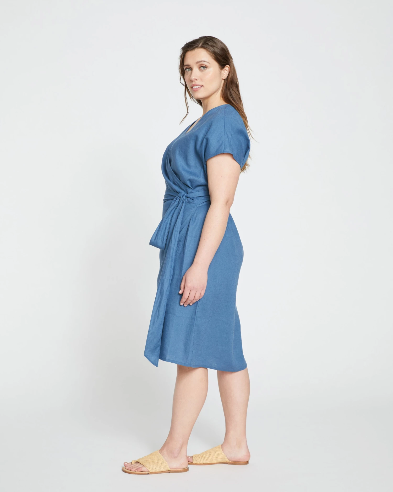Tulip Hem Linen Wrap Dress - Bleu Scolaire - Image 3