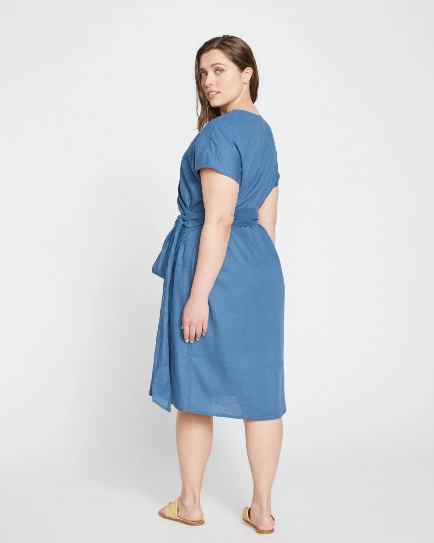 Tulip Hem Linen Wrap Dress - Bleu Scolaire - Image 4