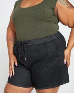 ComfortDenim Marche Shorts - Black -ChicLuxe Store Weekend Shorts Black USPA0977S 001 017 2048x